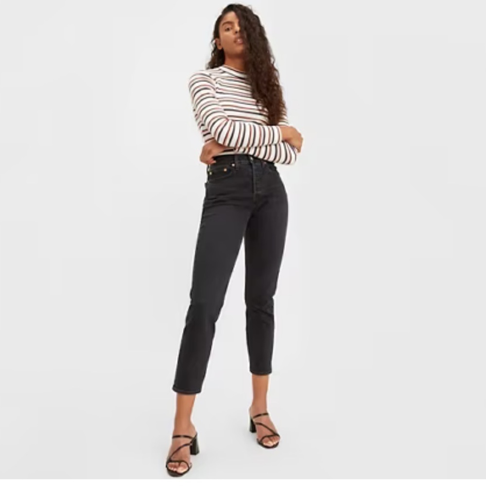 Levi’s wedgie fit ankle jeans